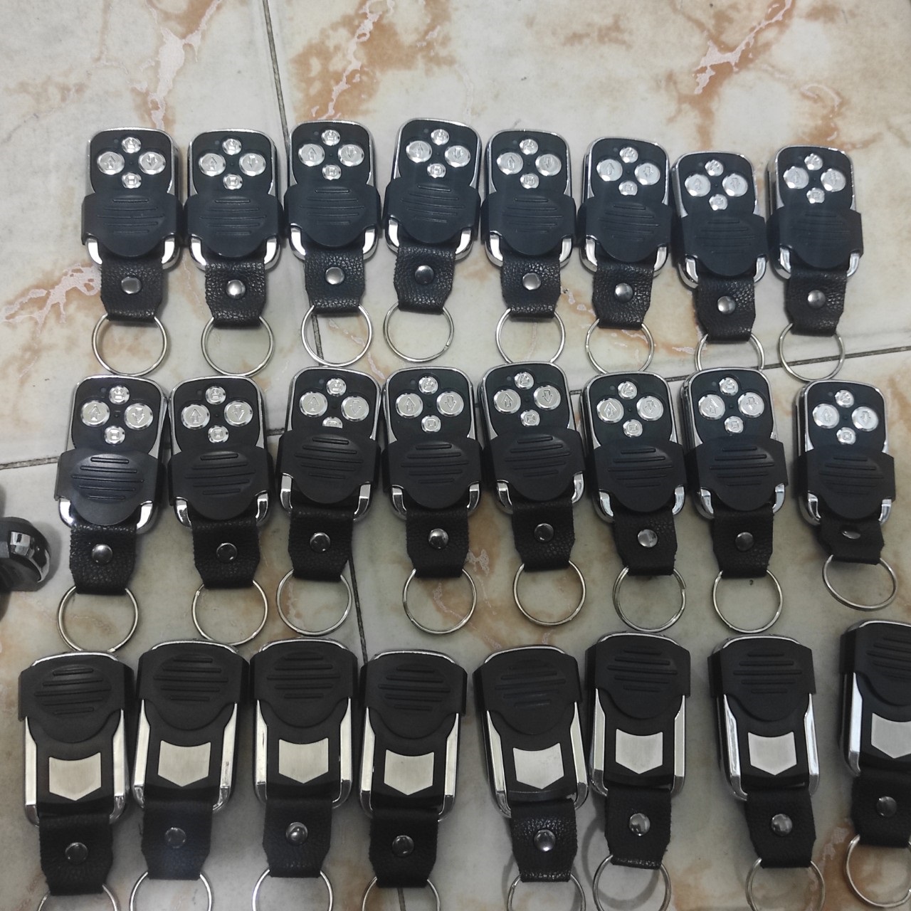 Bán và hướng dẫn lắp đặt hộp điều khiển cửa cuốn tại phường Hạnh Thông.