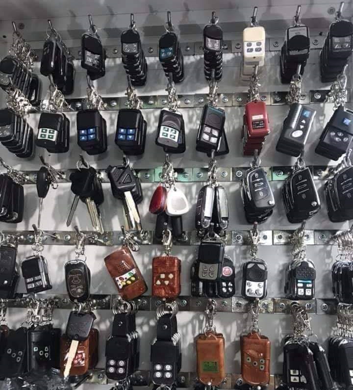 Bán và hướng dẫn lắp đặt hộp điều khiển cửa cuốn tại phường Tân Sơn Nhì.