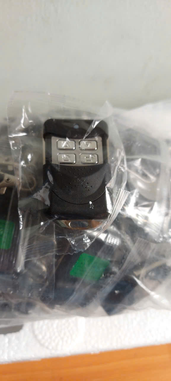 Chuyên sửa chìa khoá cửa cuốn (remote, tay điều khiển) bị hư tại phường Gia Định