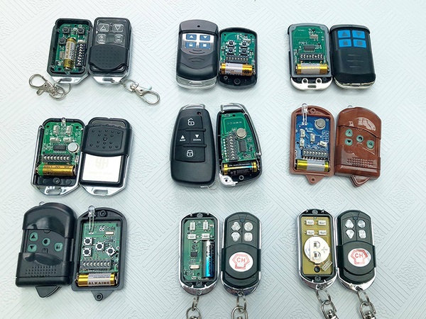 Chuyên sửa chìa khoá cửa cuốn (remote, tay điều khiển) bị hư tại phường Tam Bình