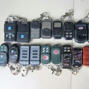 Chuyên sửa cửa cuốn không hoạt động, bị kẹt, bị kêu, xổ lô, remote tại phường Phú Thạnh