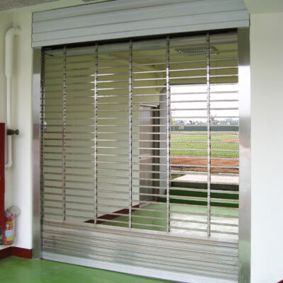 Sửa cửa cuốn tại phường Xuân Hòa TPHCM - Sửa cửa bị kẹt, bấm remote cửa không chạy