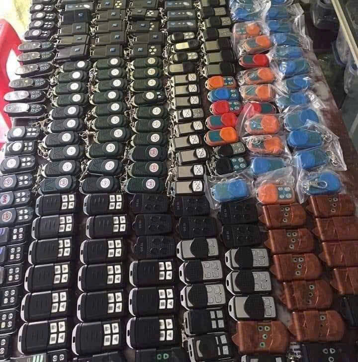 Sửa khoá cửa cuốn (tay điều khiển, remote) tại phường phường Bình Tây.