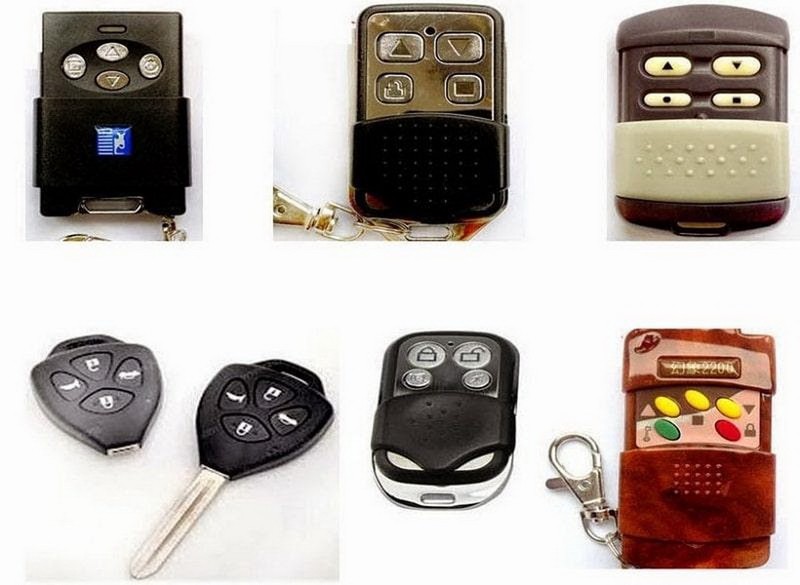 Thay pin remote cửa cuốn HCM