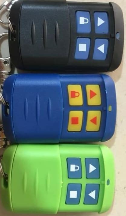 Thay pin tay điều khiển cửa cuốn Tân Bình