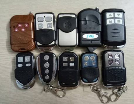 Thợ đánh khoá cửa cuốn giá rẻ quận Bình Tân TPHCM