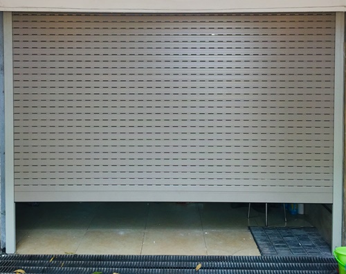 Tìm thợ cửa cuốn tại quận Tân Phú - ĐT 0908361357