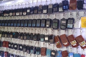 Chuyên sửa chìa khoá cửa cuốn (remote, tay điều khiển) bị hư tại phường An Lạc