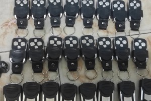 Chuyên sửa chìa khoá cửa cuốn (remote, tay điều khiển) bị hư tại phường Tân Mỹ