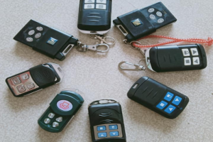 Giá làm khoá cửa cuốn (tay điều khiển, remote) tại xã Tân Vĩnh Lộc