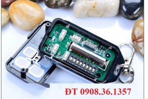 Làm thêm, sao chép tay điều khiển từ xa cửa cuốn tại nhà, quận 3