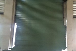 Sửa cửa cuốn tại phường Diên Hồng TPHCM - Sửa cửa bị kẹt, bấm remote cửa không chạy