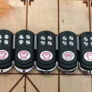 Thợ đánh remote điều khiển cửa cuốn tại TP Hồ Chí Minh