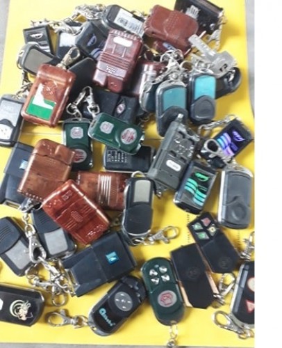 Chuyên sửa cửa cuốn không hoạt động, bị kẹt, bị kêu, xổ lô, remote tại phường Bình Tiên