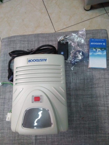 Đánh chìa khóa remote khóa cửa cuốn Bao nhiêu