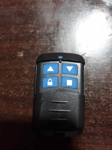 Địa chỉ sửa khóa cửa cuốn lấy ngay