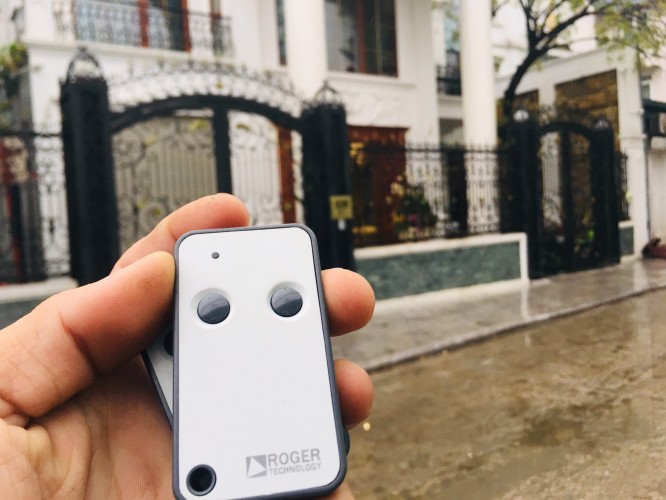 Làm chìa khoá remote cửa cổng tự động tại quận Phú Nhuận TPHCM- Hotline 0908 36 1357