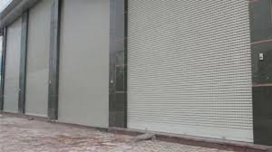 Lắp đặt cửa cuốn quận 12