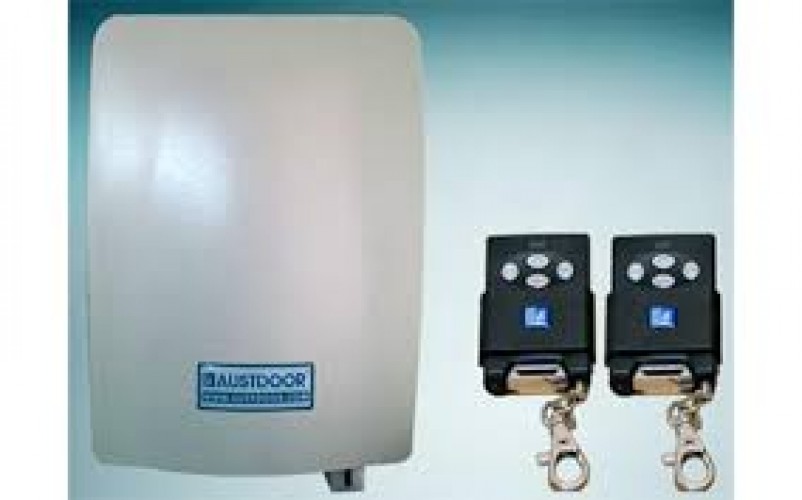 Tay điều khiển cửa cuốn Austdoor